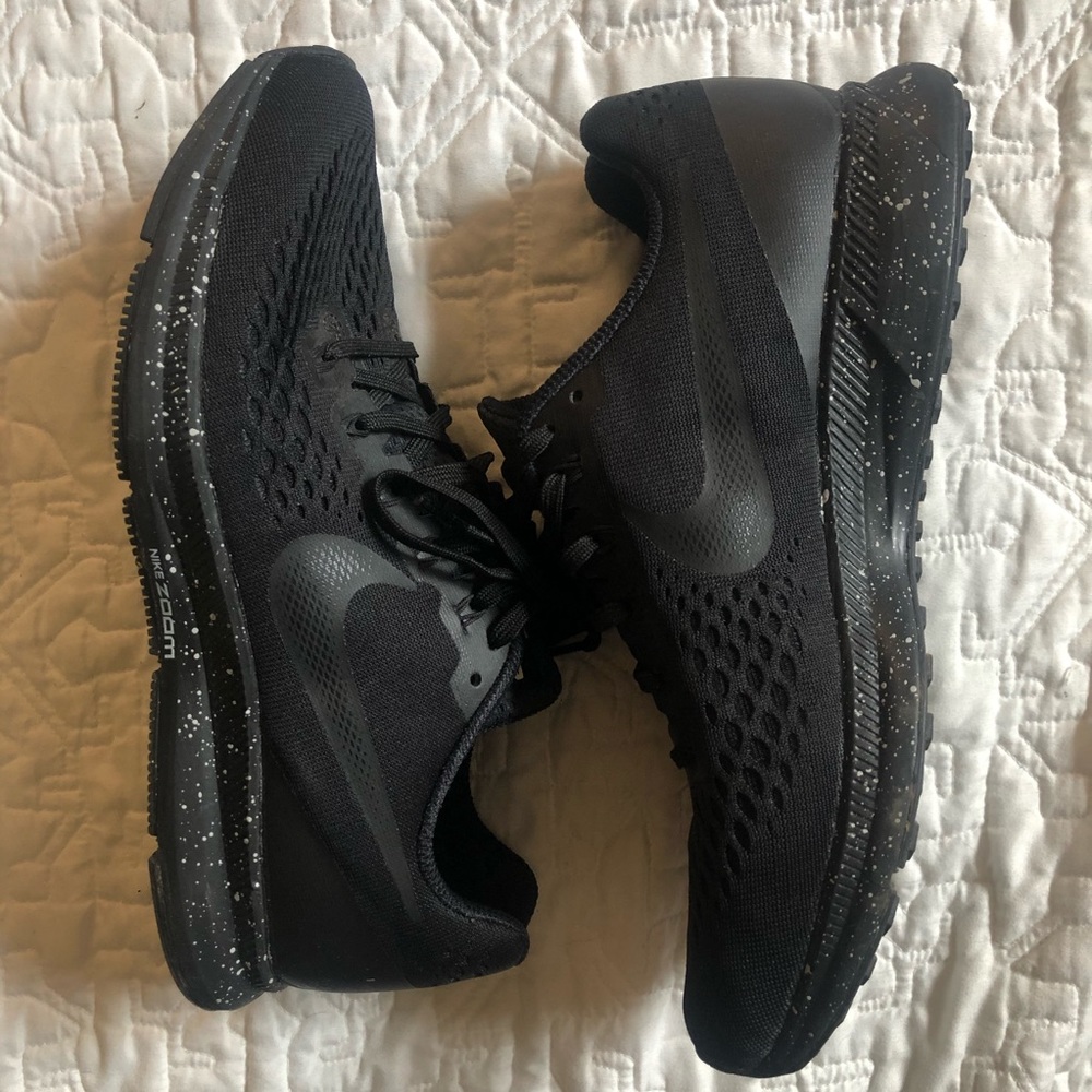 Nike Zoom Pegasus 34 Black size 10 women’s
